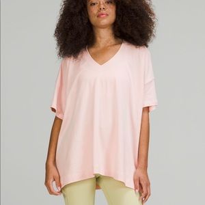 LULULEMON SIDE V-NECK T-SHIRT TIE DETAIL PINK MIST 2